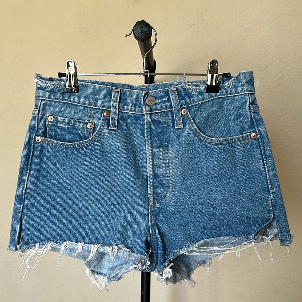 Levi's 501 Cut Off Distressed Denim Shorts Size 25/26